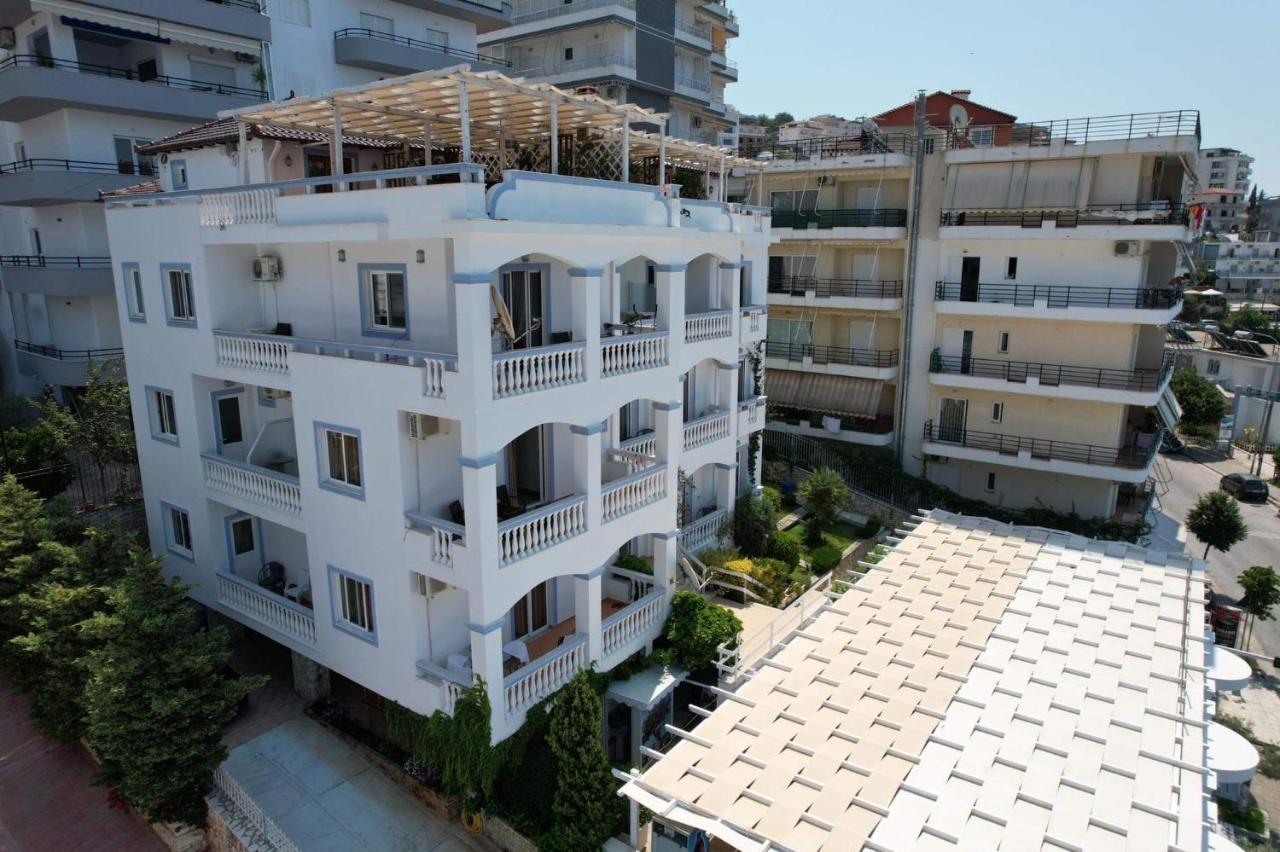 Hotel Erdano Саранда Екстер'єр фото