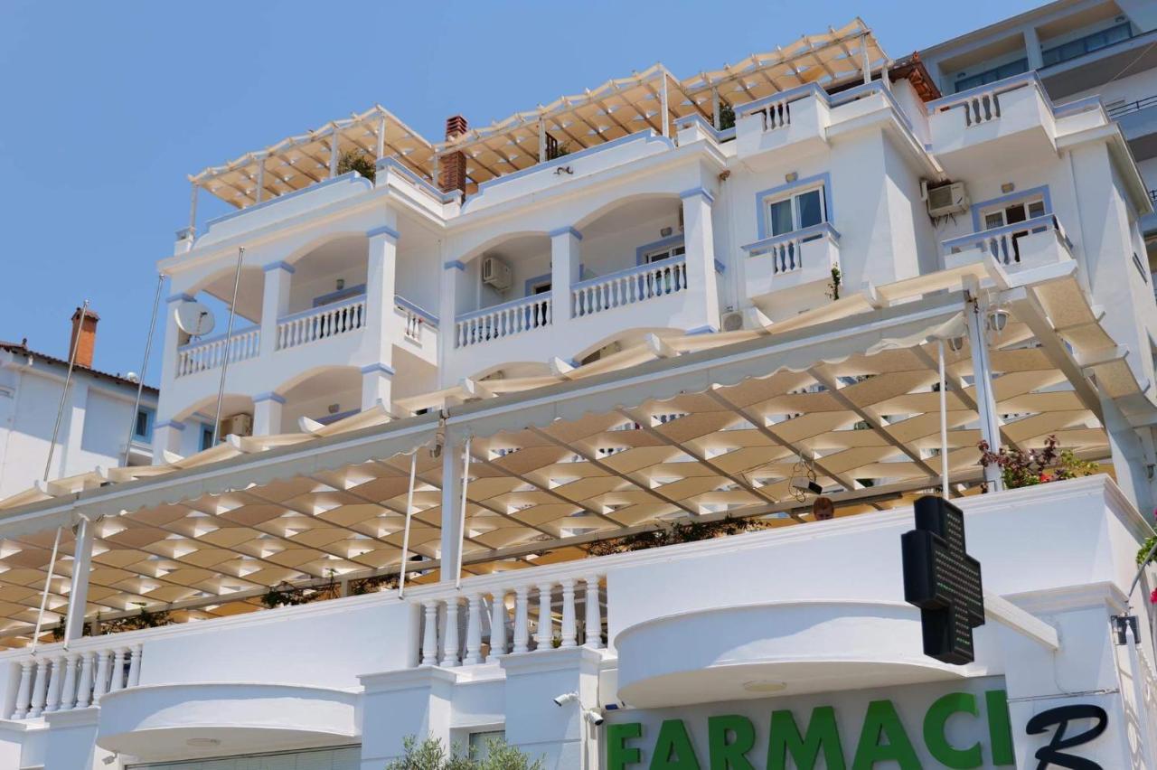 Hotel Erdano Саранда Екстер'єр фото