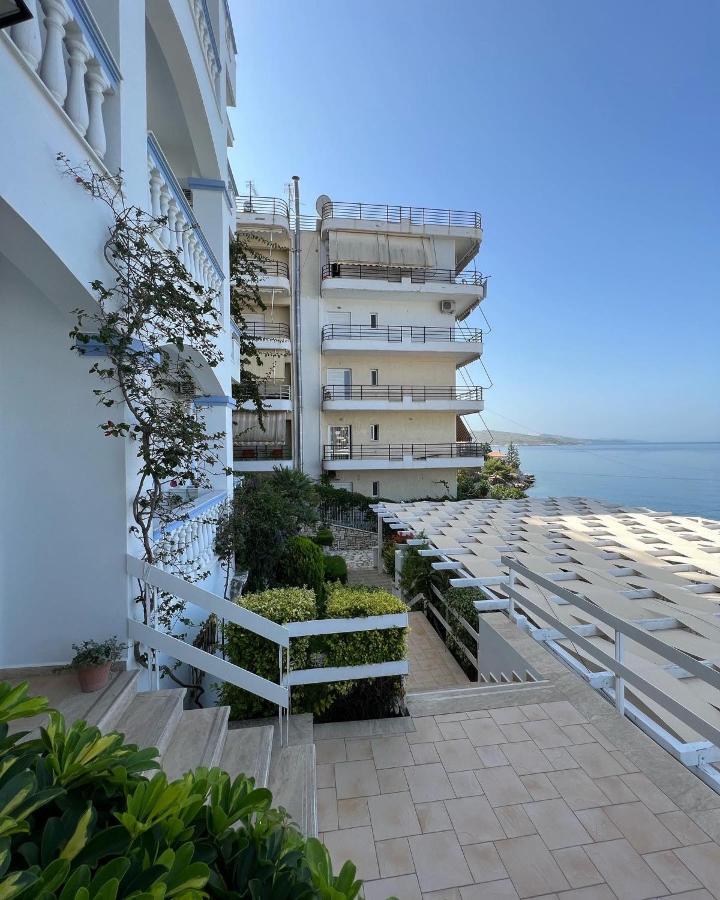 Hotel Erdano Саранда Екстер'єр фото