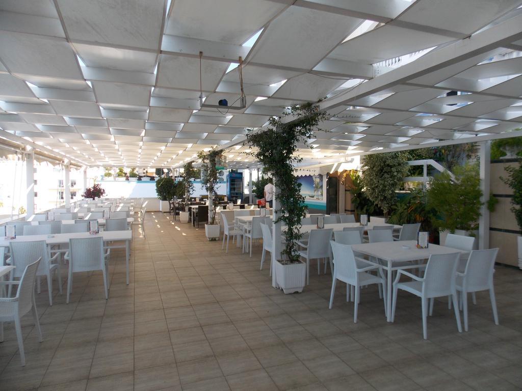 Hotel Erdano Саранда Екстер'єр фото
