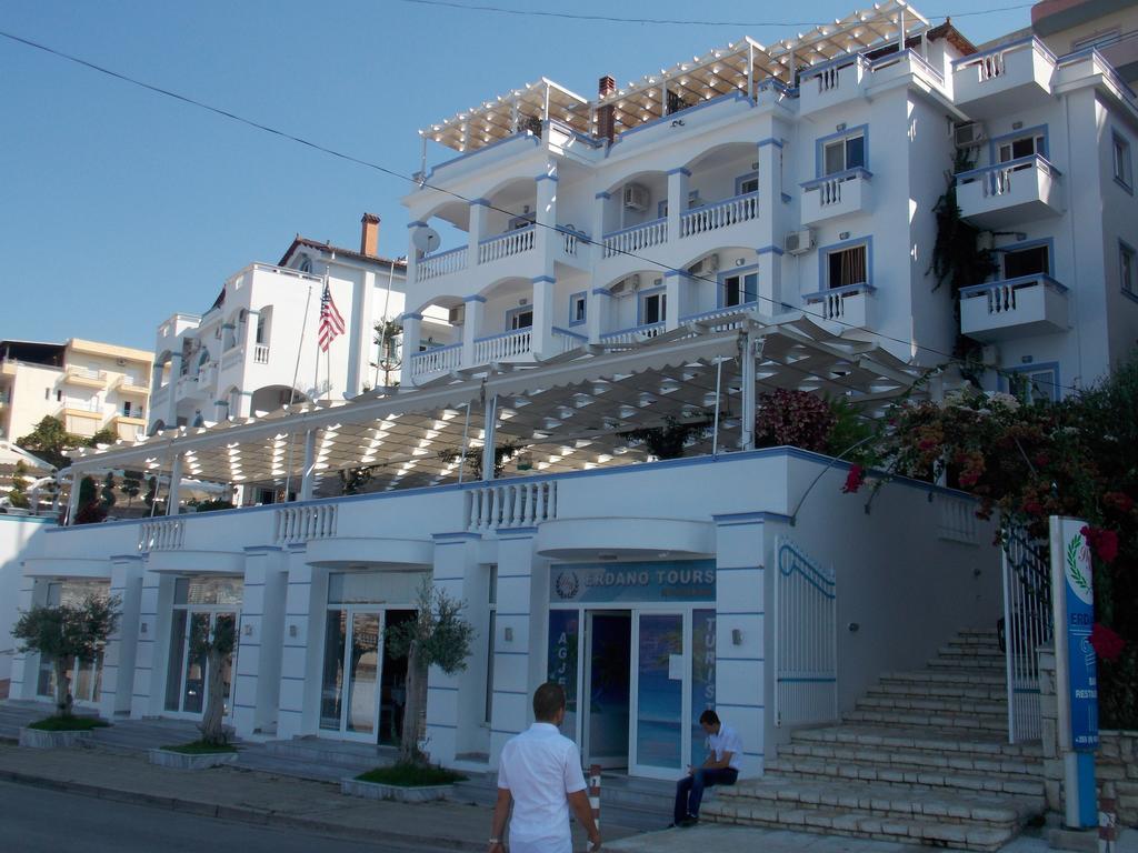 Hotel Erdano Саранда Екстер'єр фото